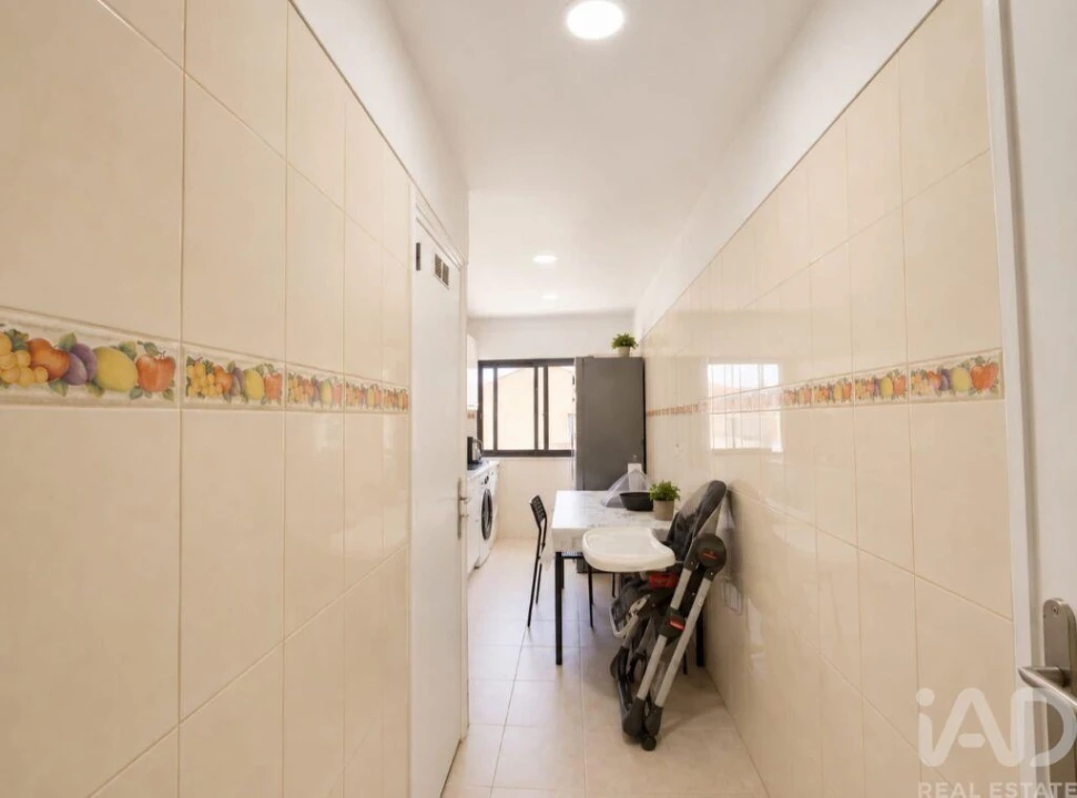 Apartamento T2 para Venda em Algueirão-Mem Martins Foto 13