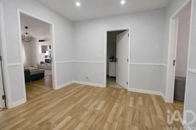 Apartamento T2 para Venda em Algueirão-Mem Martins