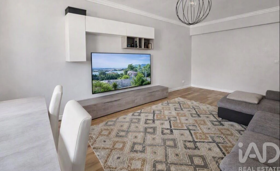 Apartamento T2 para Venda em Algueirão-Mem Martins Foto 3