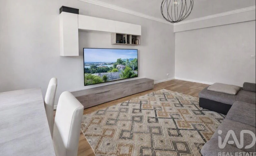 Apartamento T2 para Venda em Algueirão-Mem Martins Foto 3
