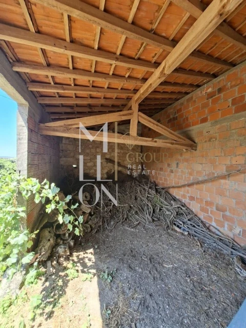 Moradia T2 para Venda em Pousafoles do Bispo, Pena Lobo e Lomba