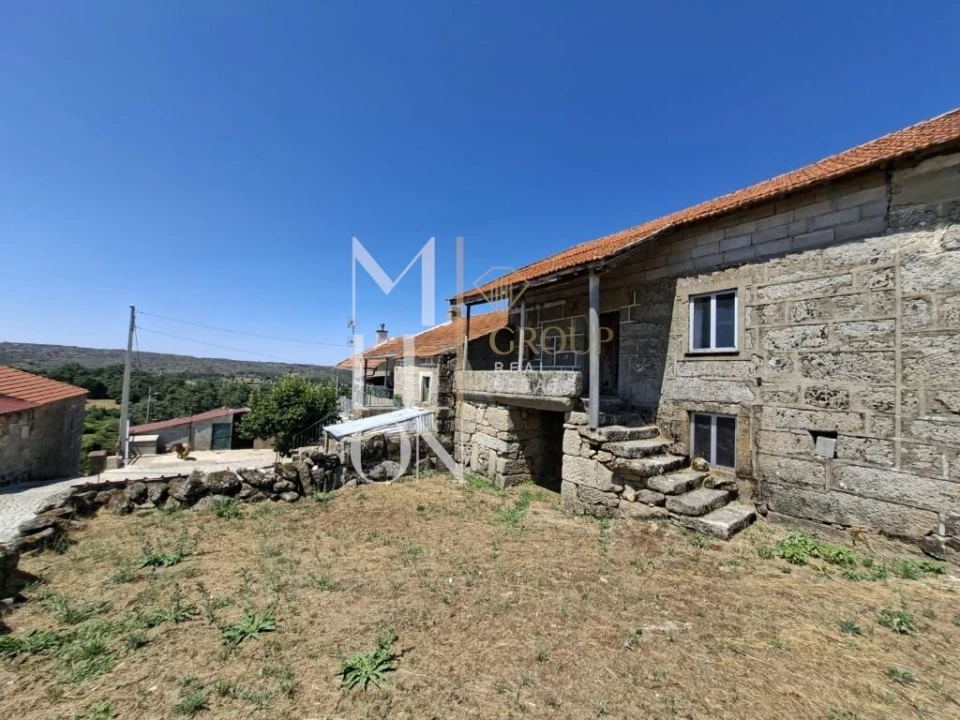 Moradia T2 para Venda em Pousafoles do Bispo, Pena Lobo e Lomba Foto 3