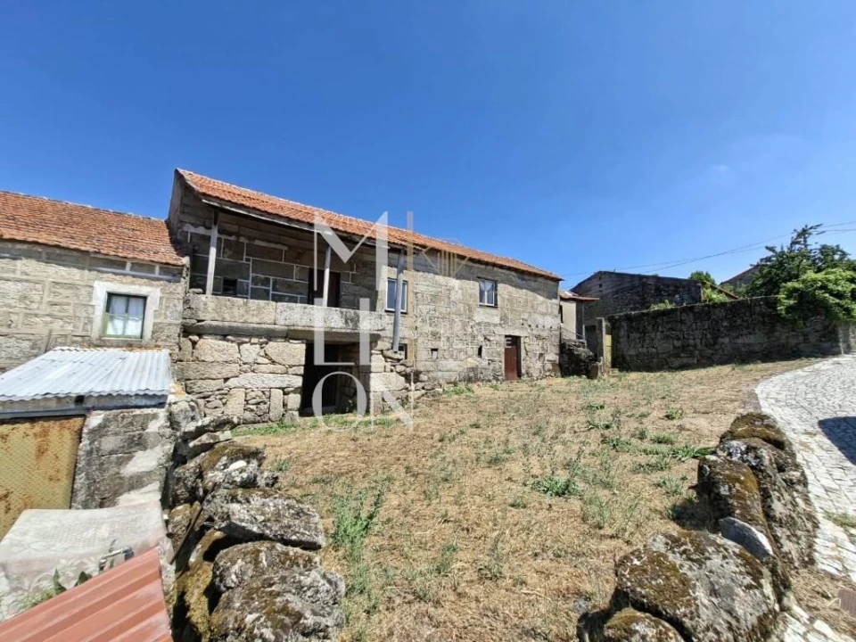 Moradia T2 para Venda em Pousafoles do Bispo, Pena Lobo e Lomba Foto 2