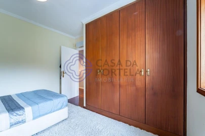 Moradia T3 para Venda em Vilar de Andorinho