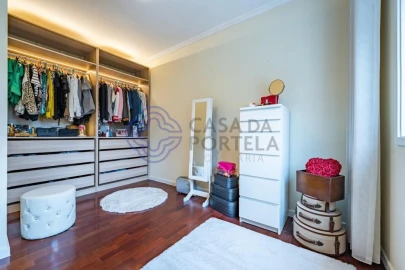 Moradia T3 para Venda em Vilar de Andorinho
