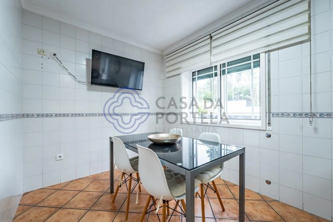 Moradia T3 para Venda em Vilar de Andorinho Foto 14