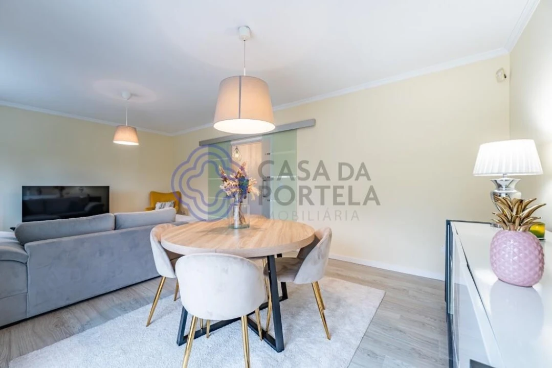Moradia T3 para Venda em Vilar de Andorinho Foto 10