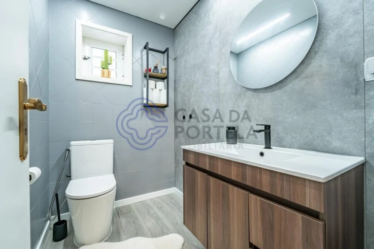 Moradia T3 para Venda em Vilar de Andorinho Foto 11
