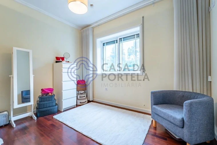 Moradia T3 para Venda em Vilar de Andorinho Foto 18