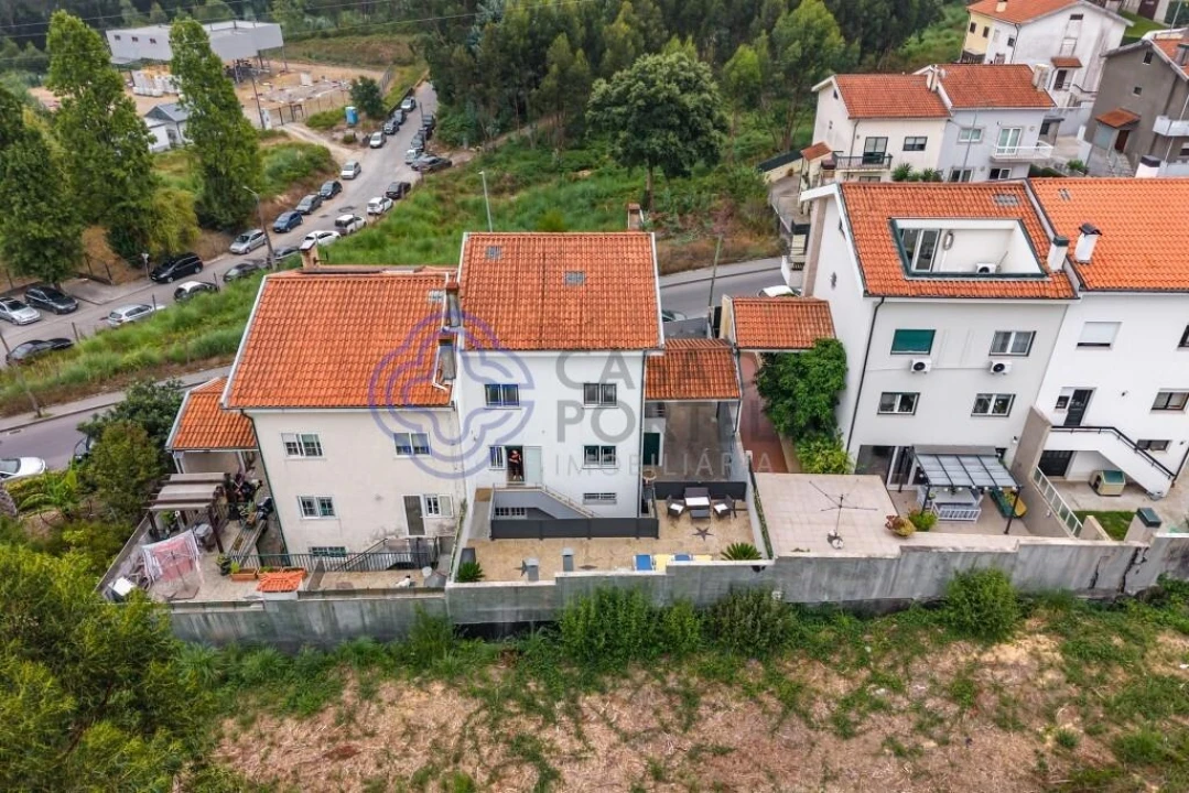 Moradia T3 para Venda em Vilar de Andorinho Foto 44
