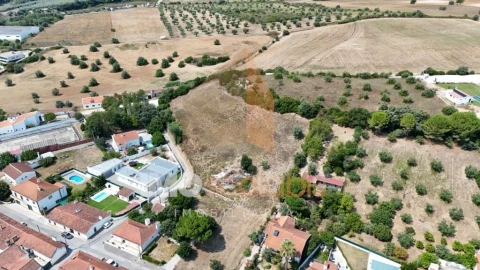 Moradia T3 para Venda em Achete, Azoia de Baixo e Póvoa de Santarém