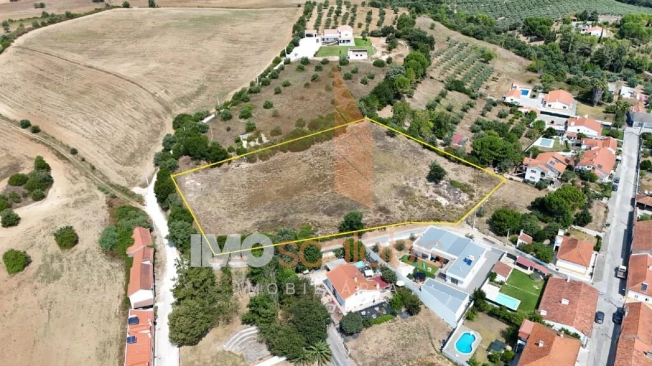 Moradia T3 para Venda em Achete, Azoia de Baixo e Póvoa de Santarém Foto 9