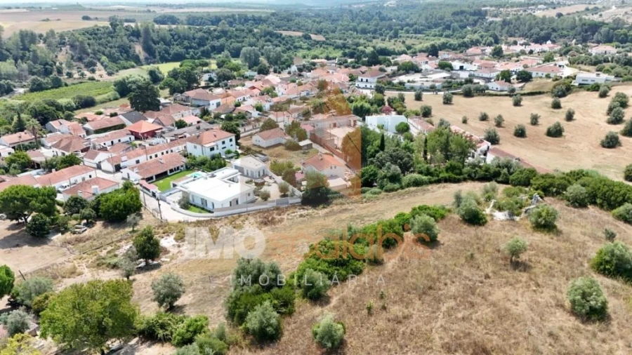 Moradia T3 para Venda em Achete, Azoia de Baixo e Póvoa de Santarém Foto 7