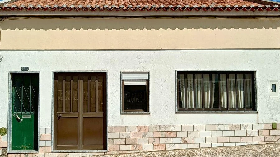 Moradia T2 para Venda em São Bento do Cortiço e Santo Estêvão