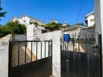Prédio para Venda em Castanheira de Pêra e Coentral