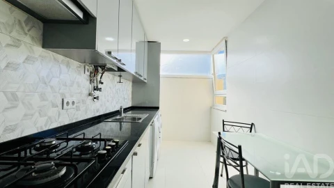 Apartamento T2 para Venda em União das Freguesias de Setúbal