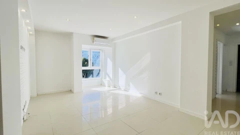 Apartamento T2 para Venda em União das Freguesias de Setúbal