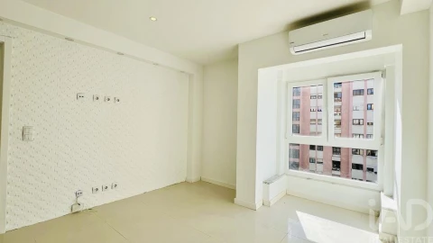 Apartamento T2 para Venda em União das Freguesias de Setúbal