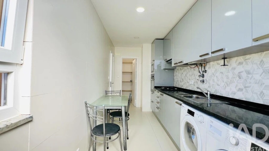 Apartamento T2 para Venda em União das Freguesias de Setúbal Foto 13