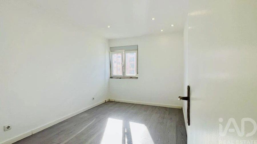 Apartamento T2 para Venda em União das Freguesias de Setúbal Foto 17