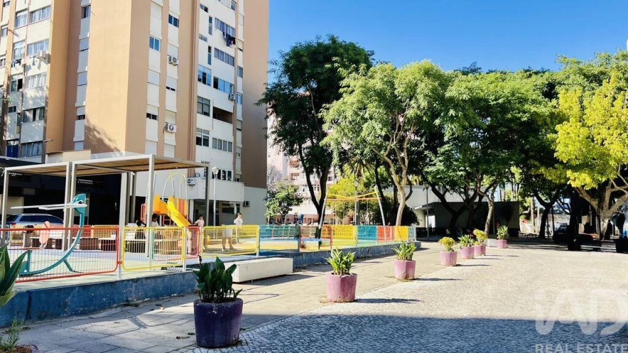 Apartamento T2 para Venda em União das Freguesias de Setúbal Foto 36