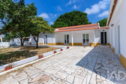 Moradia T3 para Venda em Coruche, Fajarda e Erra