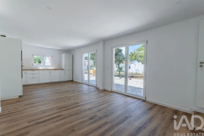 Moradia T3 para Venda em Coruche, Fajarda e Erra