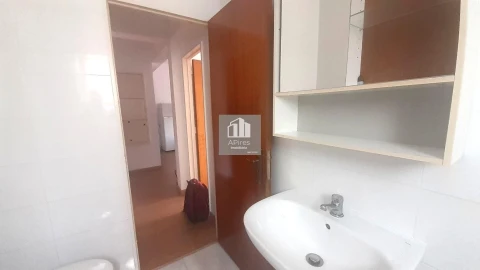 Apartamento T1 para Venda em Alfragide