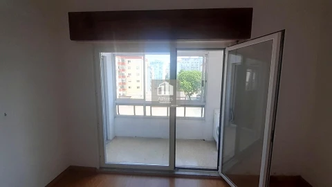 Apartamento T1 para Venda em Alfragide
