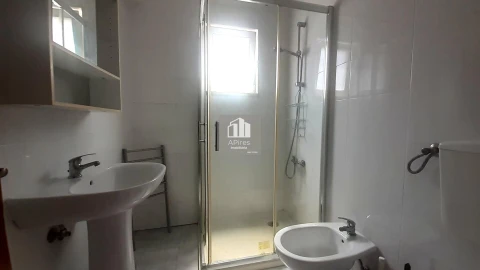Apartamento T1 para Venda em Alfragide
