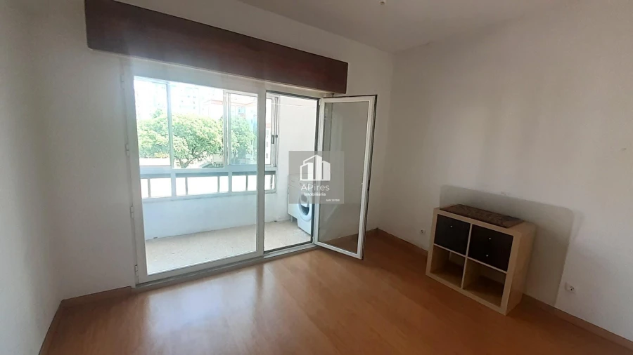Apartamento T1 para Venda em Alfragide Foto 4