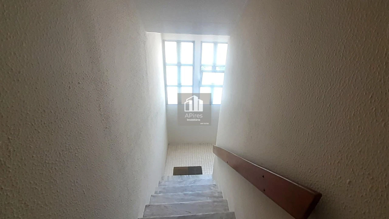 Apartamento T1 para Venda em Alfragide Foto 12