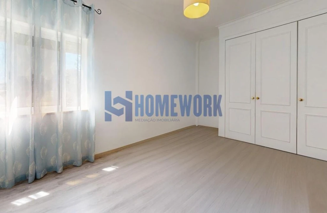 Apartamento T2 para Venda em Barreiro e Lavradio Foto 23