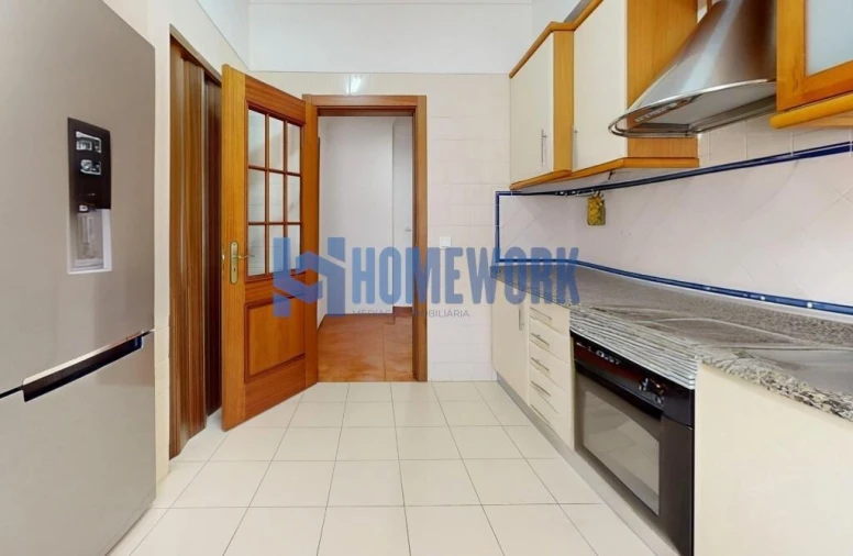 Apartamento T2 para Venda em Barreiro e Lavradio Foto 6