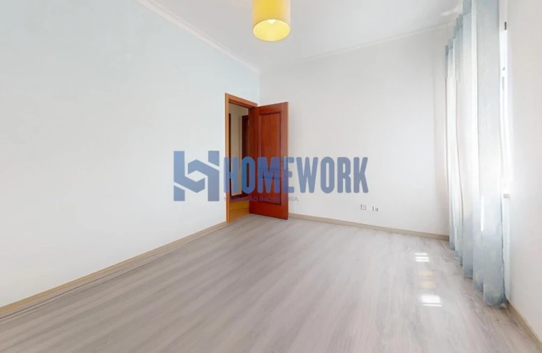Apartamento T2 para Venda em Barreiro e Lavradio Foto 22