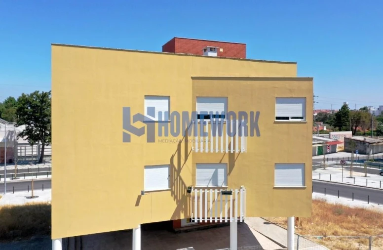 Apartamento T2 para Venda em Barreiro e Lavradio Foto 33