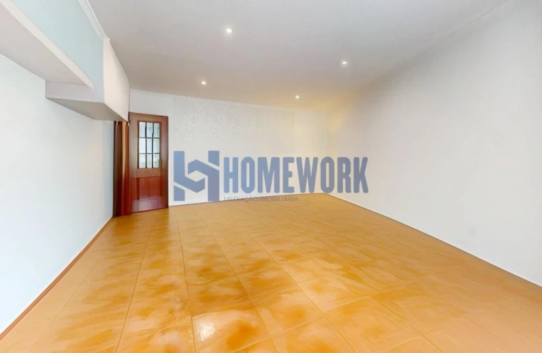 Apartamento T2 para Venda em Barreiro e Lavradio Foto 13