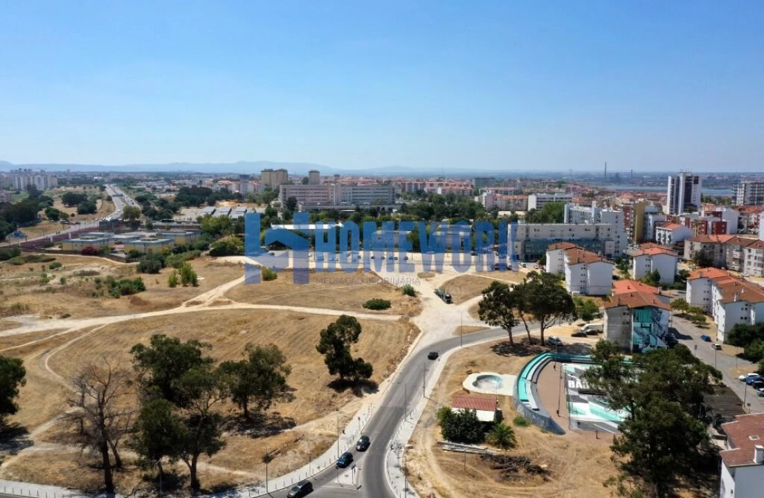 Apartamento T2 para Venda em Barreiro e Lavradio Foto 39