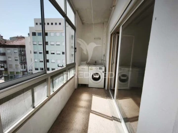 Apartamento T1 para Venda em Alfragide