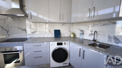 Apartamento T3 para Venda em Faro (Sé e São Pedro)