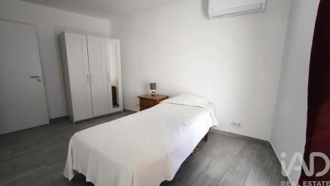 Apartamento T3 para Venda em Faro (Sé e São Pedro)