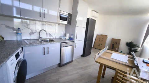 Apartamento T3 para Venda em Faro (Sé e São Pedro)