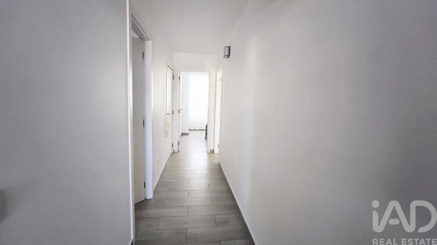 Apartamento T3 para Venda em Faro (Sé e São Pedro) Foto 7