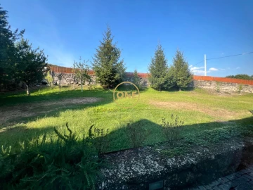 Moradia T3 para Venda em Chorense e Monte