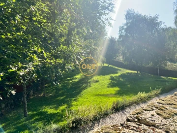 Moradia T3 para Venda em Chorense e Monte