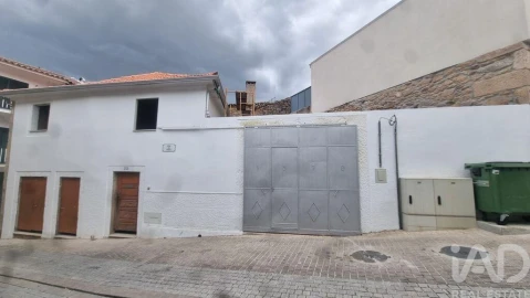 Moradia T2 para Venda em Moimenta da Beira