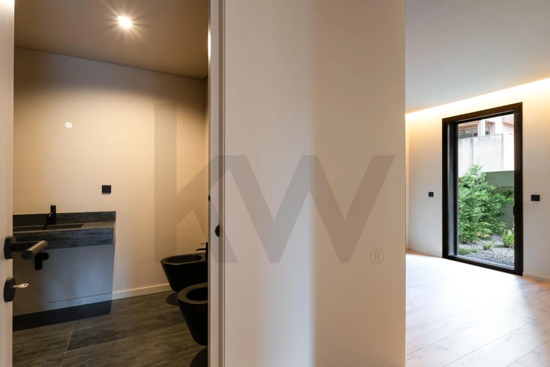 Apartamento T2 para Venda em Vilar de Andorinho Foto 10