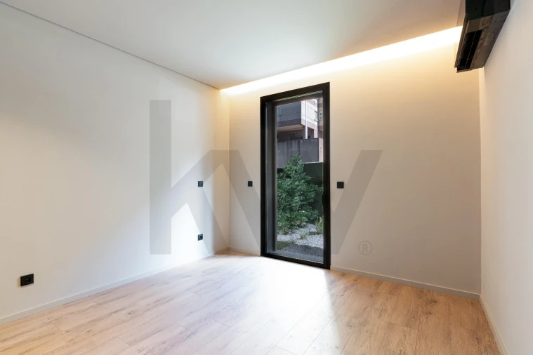 Apartamento T2 para Venda em Vilar de Andorinho Foto 12