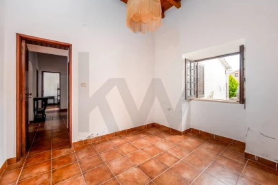 Moradia T4 para Venda em Atouguia da Baleia