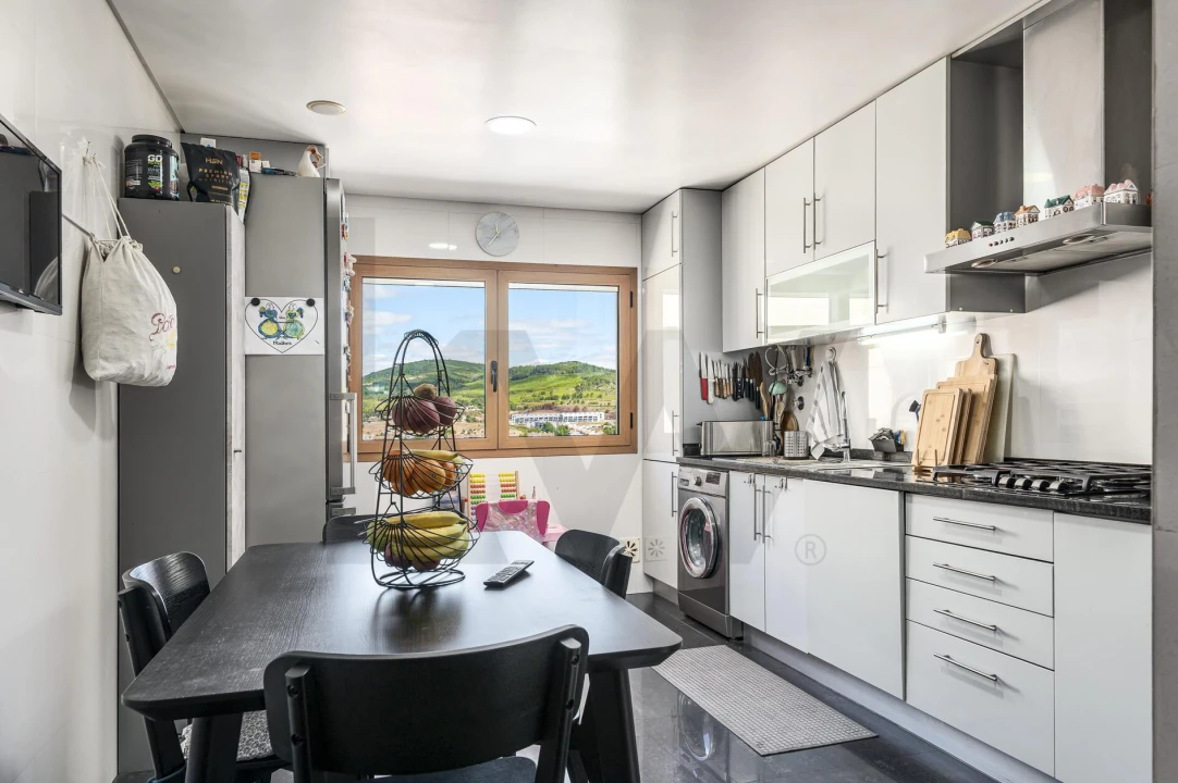 Apartamento T3 para Venda em Póvoa de Santa Iria e Forte da Casa Foto 4